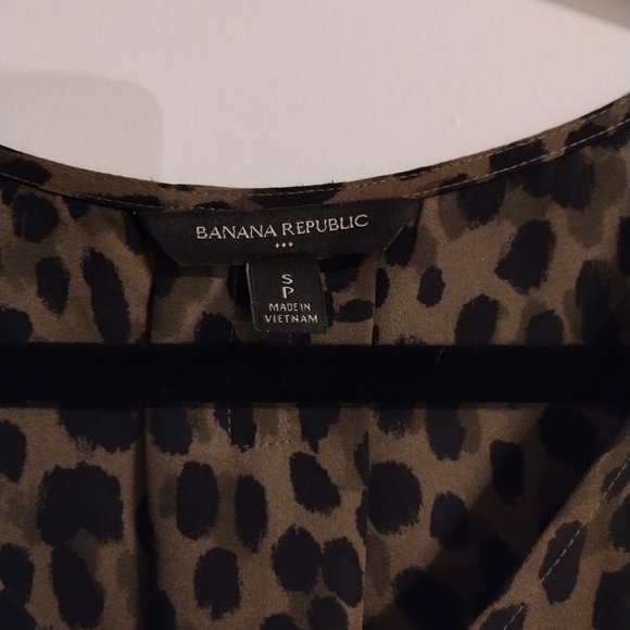 Leopard Print Banana Republic Sleeveless Top - Picture 2 of 4